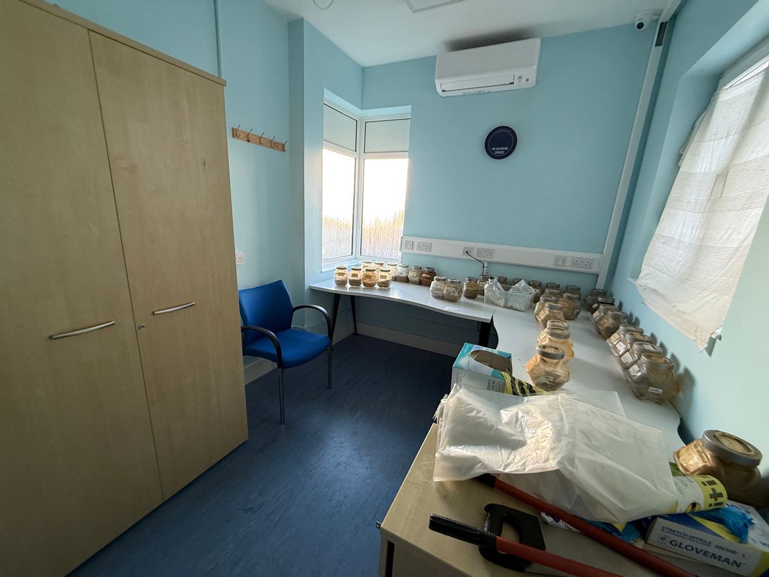10-11 Station Close, Potters Bar, Hertfordshire, EN6 1TL