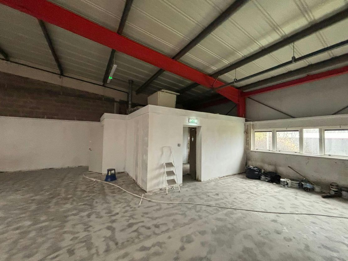 127 Deerdykes View, Westfield Industrial Estate, Cumbernauld, G68 9HN