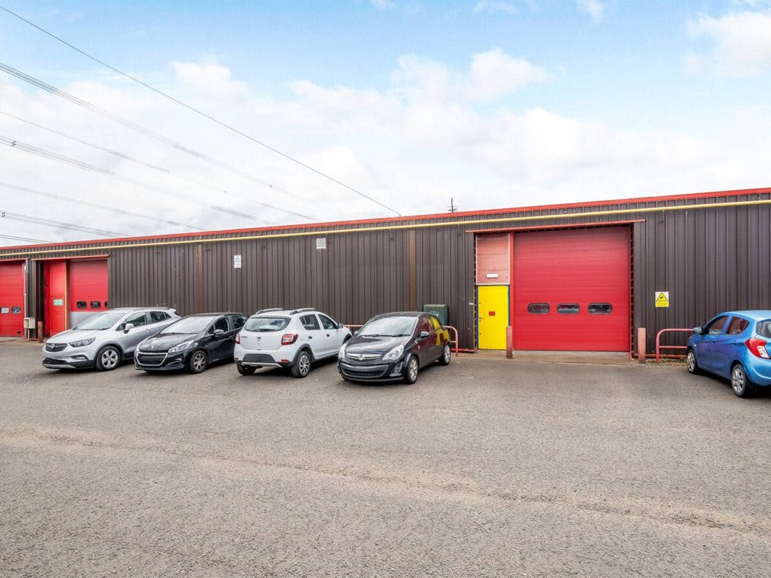 129 Deerdykes View, Westfield Industrial Estate, Cumbernauld, G68 9HN
