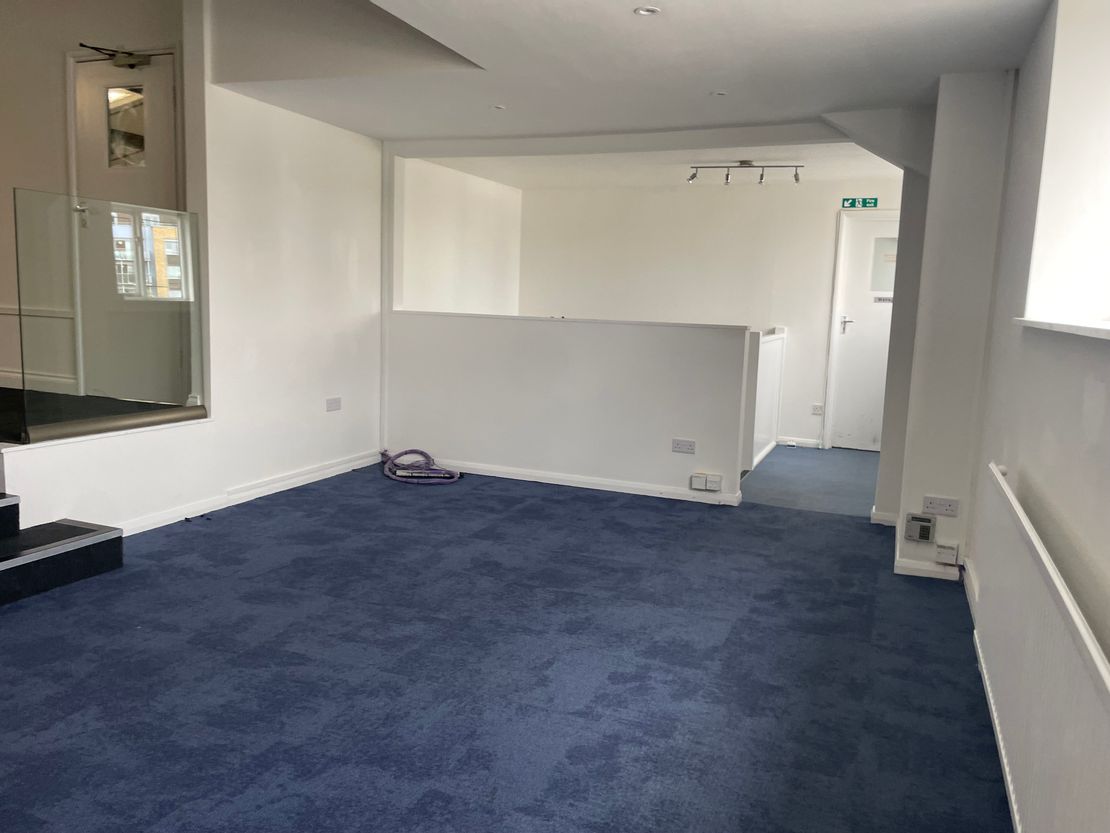 4 King Edward Quay, Hythe Quay, Colchester, Essex, CO2 8JB