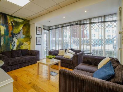 Property Image for Work Space Hub, 4th Floor, Northgate, 118 North Street, Leeds, LS2 7PN
