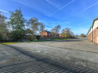 Property Image for Unit A2, Long Eaton Trading Estate, Long Eaton Trading Estate, Fields Farm Road, Long Eaton, Derbyshire, NG10 1FY
