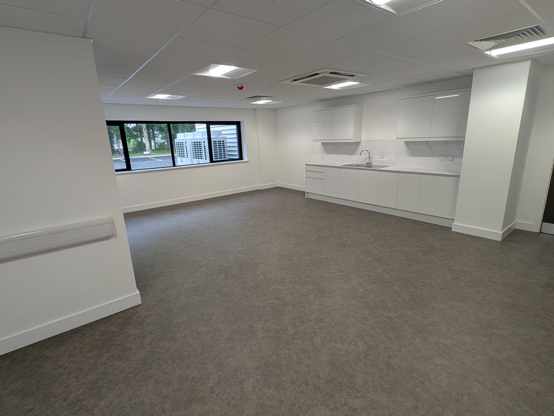 Nursling 112, Oriana Way, Nursling, Hampshire, SO16 0YU