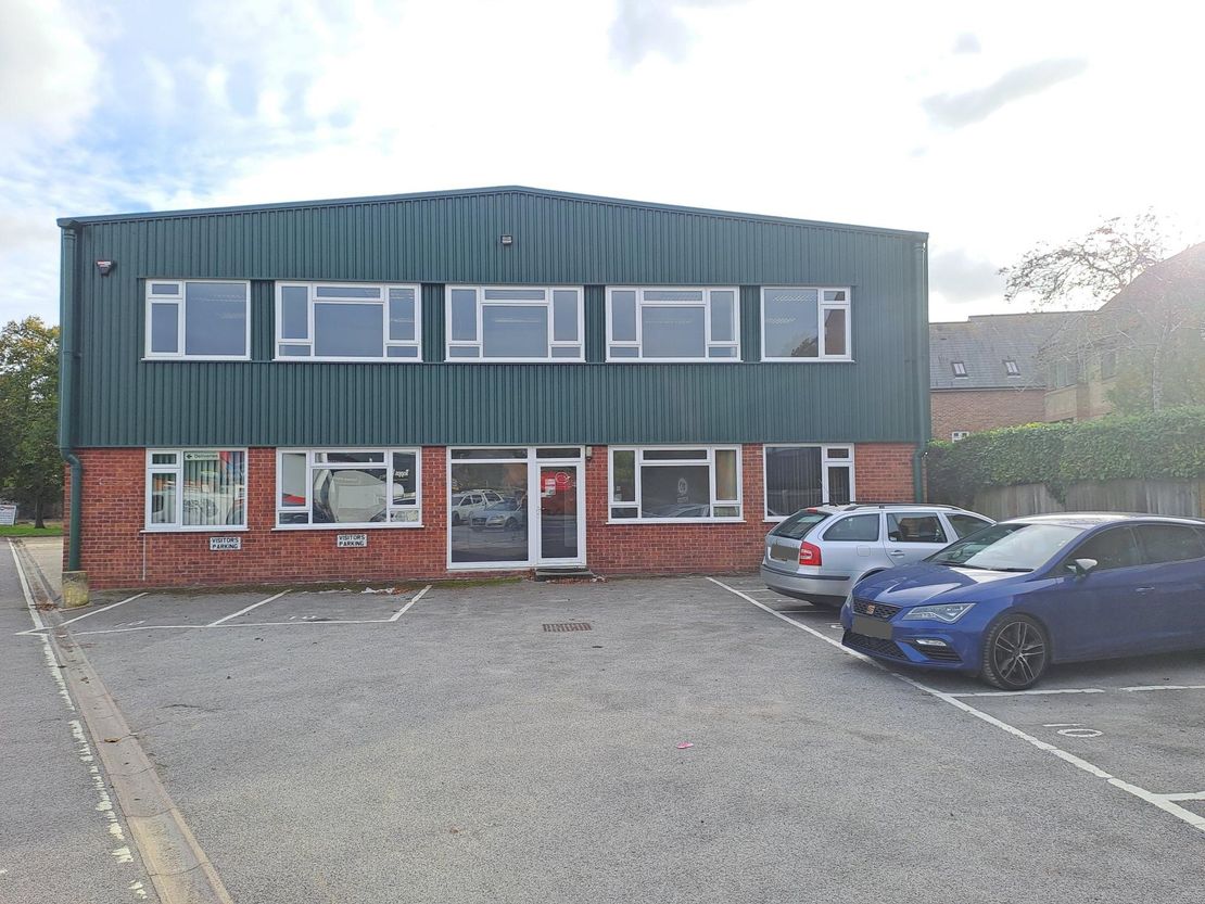 Unit 10 Carvers Industrial Estate, Southampton Road, Ringwood, Hampshire, BH24 1JS