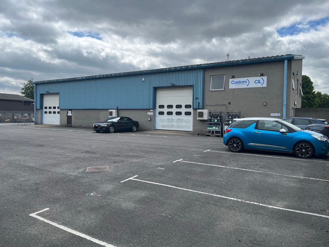 Unit B Rennie Gate, Mitchell Close, Portway Business Park, Andover, Hampshire, SP10 3TU