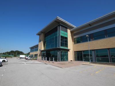 Property Image for 3 Paragon, Red Hall Crescent, Wakefield, West Yorkshire, WF1 2DF
