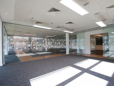 Property Image for 3 Paragon, Red Hall Crescent, Wakefield, West Yorkshire, WF1 2DF