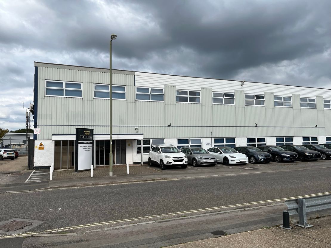 Rolwey House, Unit 2 School Close, Chandler's Ford, Hampshire, SO53 4BY