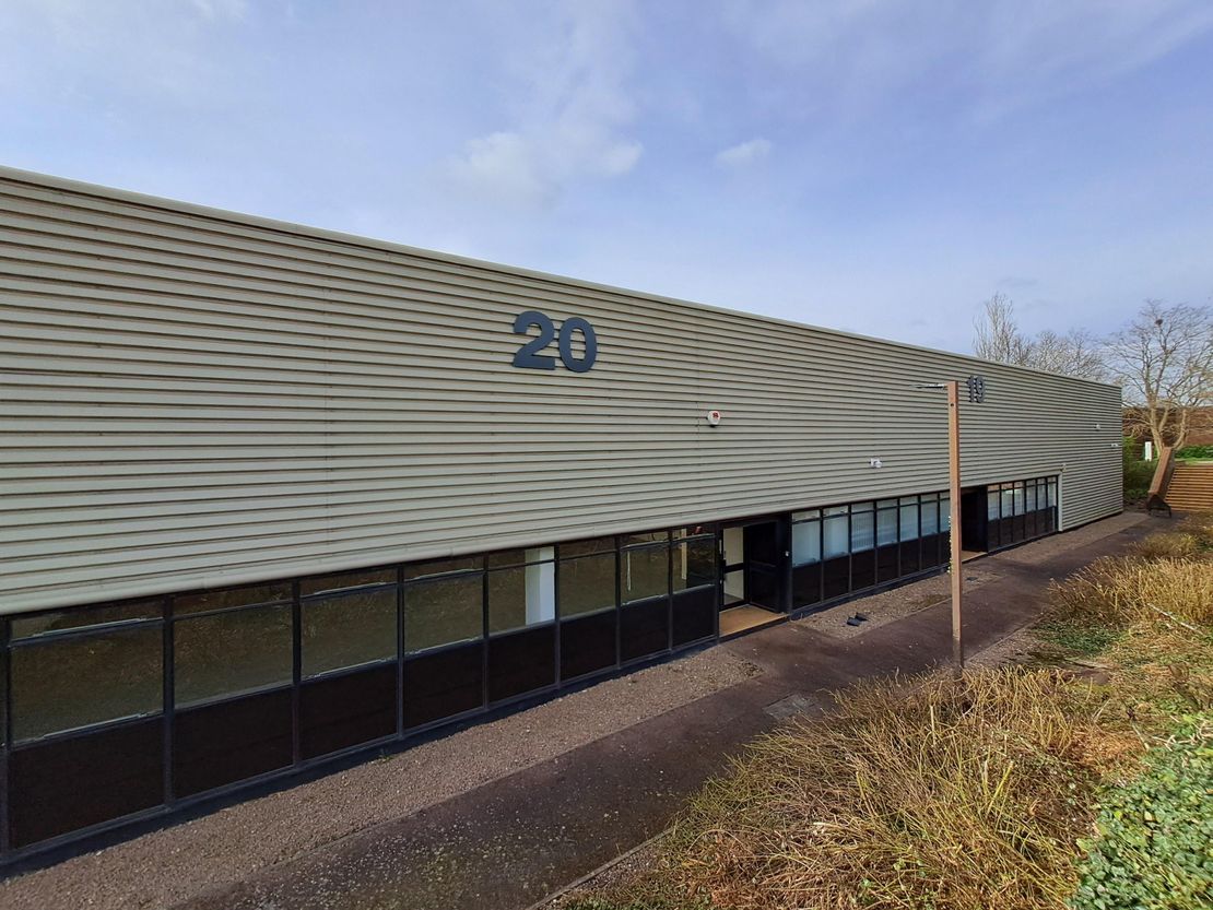 20 Peverel Drive, Granby, Milton Keynes, South East, MK1 1NW