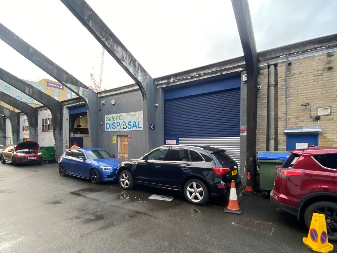 Unit 15.2 Curtis Industrial Estate, North Hinksey Lane, Oxford, South East, OX2 0LX
