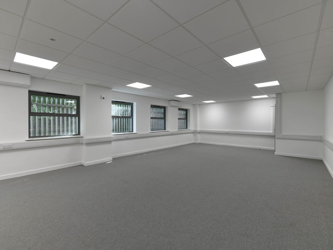Unit 8b Oriana Way, Nursling Industrial Estate, Nursling, Southampton, Hampshire, SO16 0YU