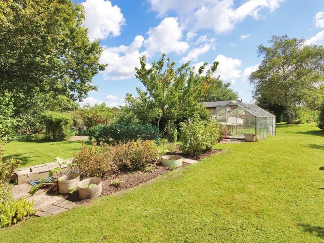 Prospect House, Woods Corner, Dallington, Heathfield, East Sussex, TN21 9LB