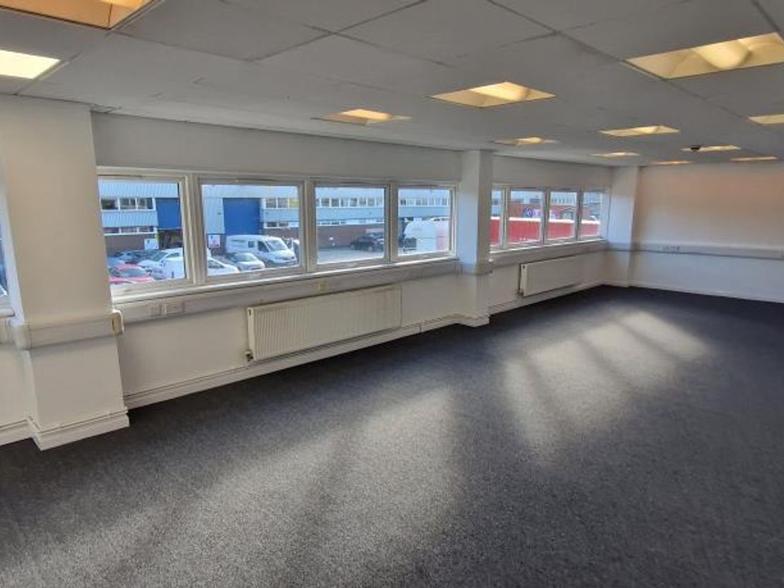Unit D Griffin Industrial Park, Brunel Road, Totton, Hampshire, SO40 3SH