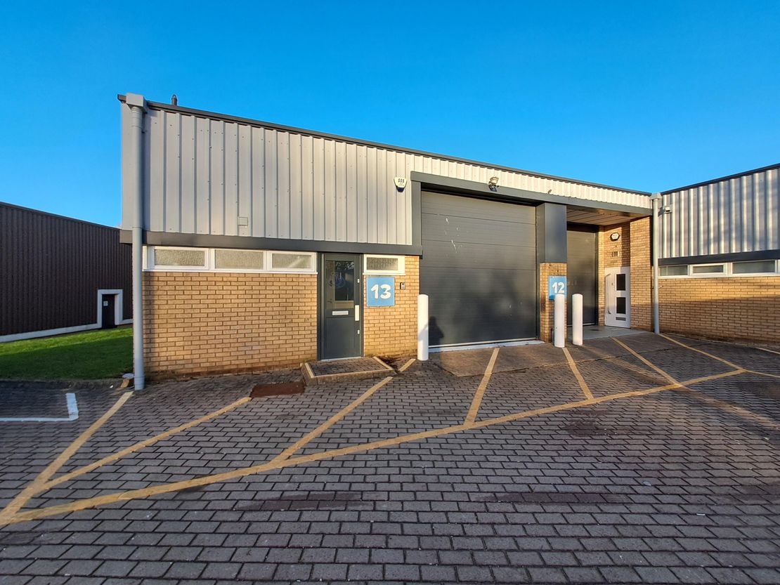 13 Millbrook Close, Northampton, East Midlands, NN5 5JF