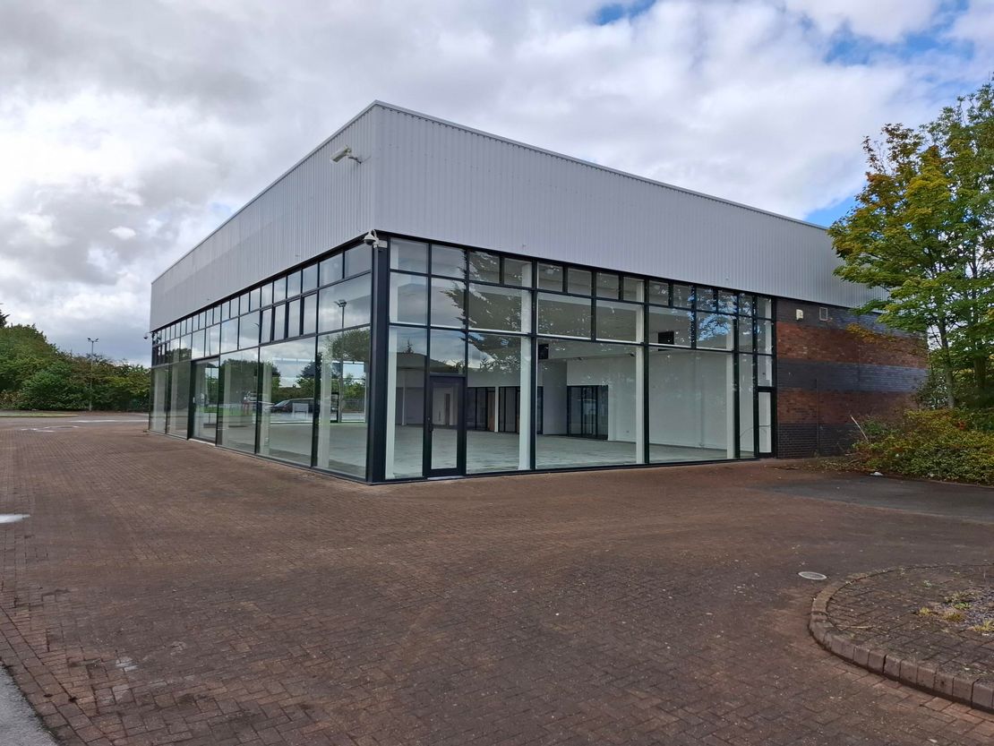 Stratstone Jaguar Showroom, Yarm Road, Stockton On Tees, County Durham, TS18 3RW
