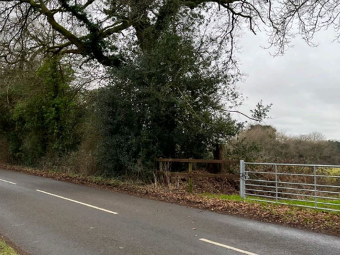 Land Between Conway & Millfield, Alton Lane, Four Marks, Alton, Hampshire, GU34 5AL
