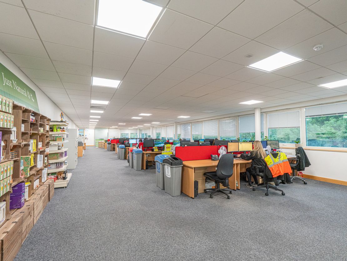 Unit 210 Mauretania Road, Nursling Industrial Estate, Nursling, Hampshire, SO16 0YS