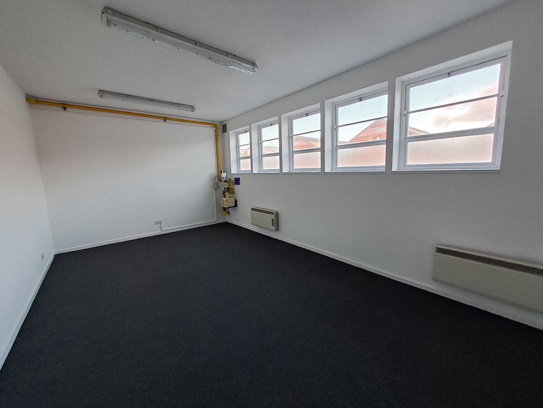 16 & 17 Tewin Court, Welwyn Garden City, AL7 1AU