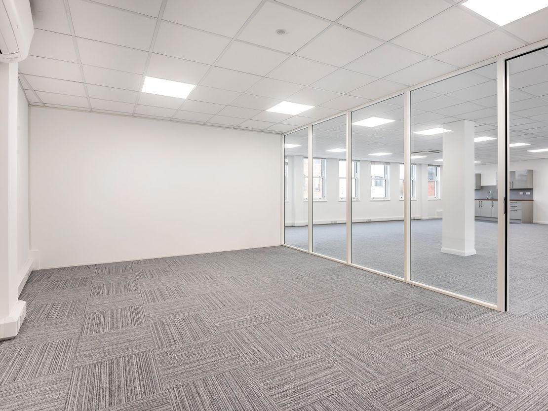 25 - 29 Queen Street, Maidenhead, South East, SL6 1NB