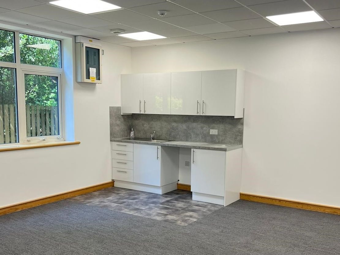 Ground Floor Chilworth Point, Chilworth Road, Southampton, Hampshire, SO16 7JQ