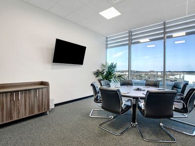 Property Image for Cubix, 42-50 Kimpton Road, Luton, LU2 0FP