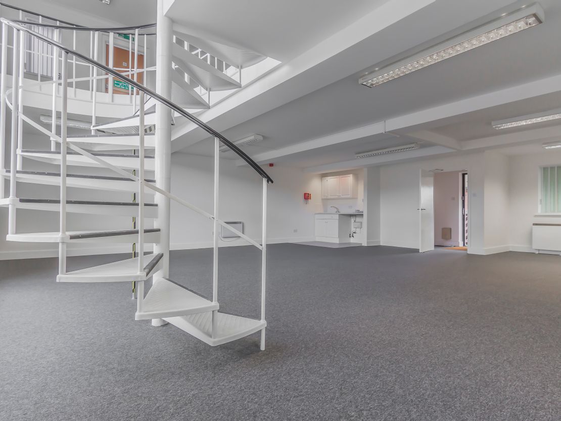 The Courtyard, Woodlands Lane, Almondsbury, Bristol, BS32 4NQ