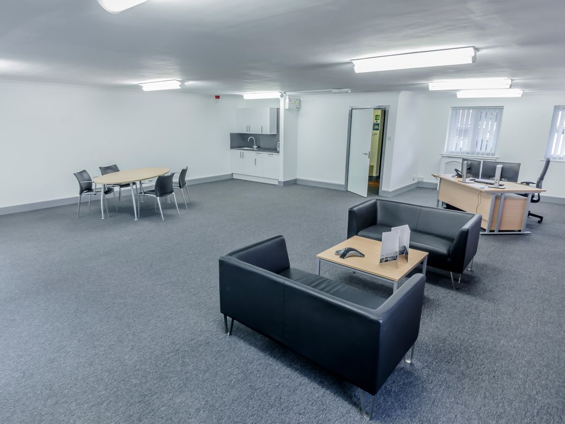 The Courtyard, Woodlands Lane, Almondsbury, Bristol, BS32 4NQ