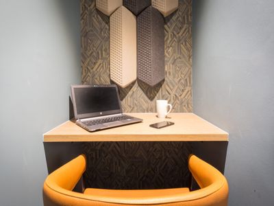 Property Image for 33 Cavendish Square, London, W1G 0PW