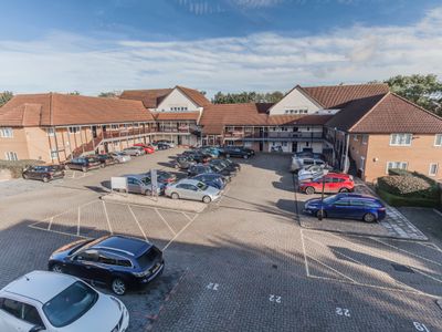 Property Image for The Courtyard, Woodlands Lane, Almondsbury, Bristol, BS32 4NQ