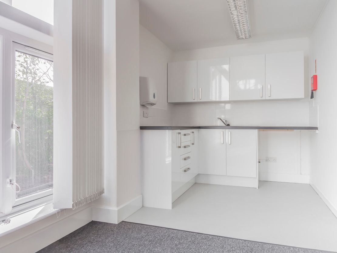 The Courtyard, Woodlands Lane, Almondsbury, Bristol, BS32 4NQ
