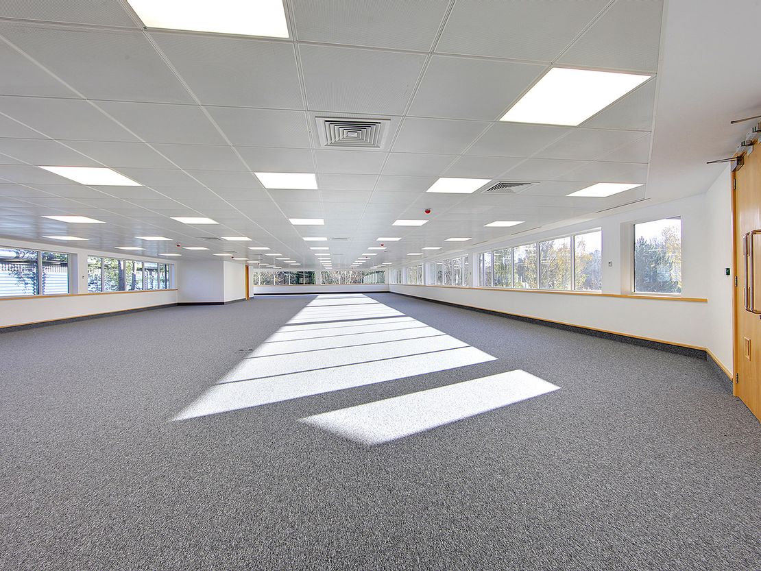 Unit 6 Waltham Park, Waltham Road, White Waltham, MAIDENHEAD, SL6 3TN
