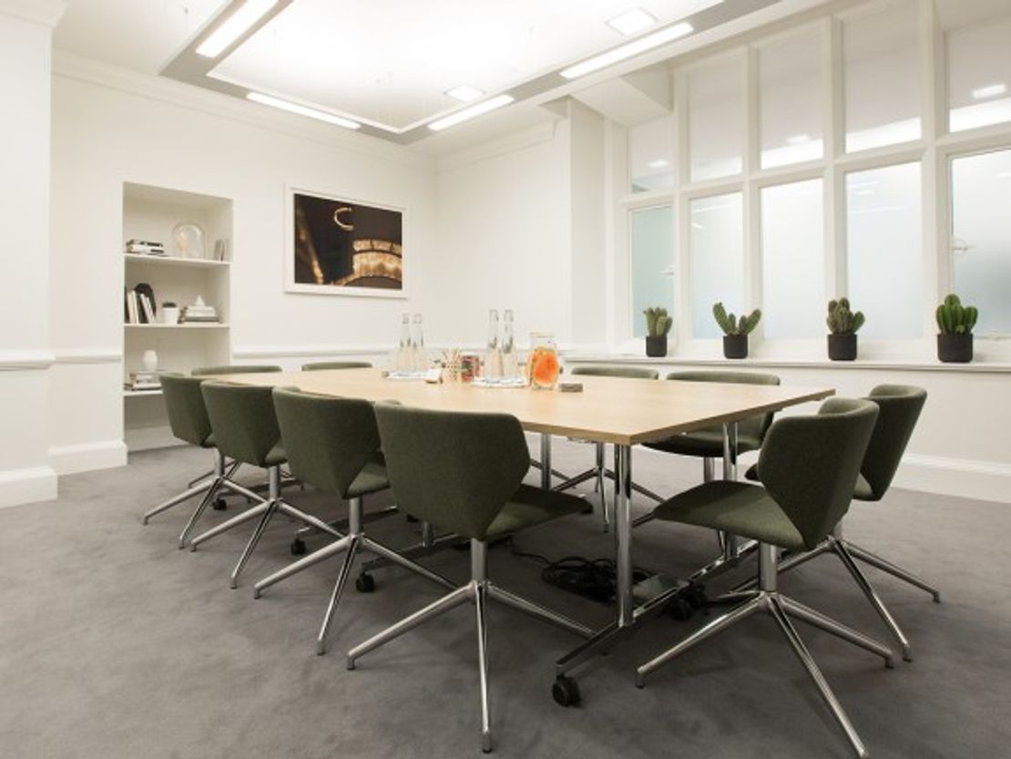15 Stratton Street, London, W1J 8LQ