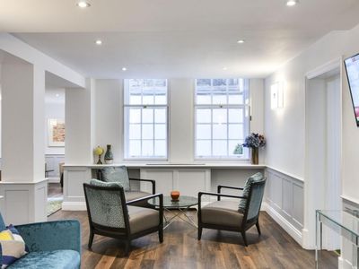 Property Image for 2 Eaton Gate, London, SW1W 9BJ