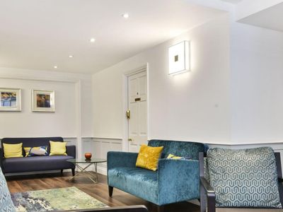 Property Image for 2 Eaton Gate, London, SW1W 9BJ