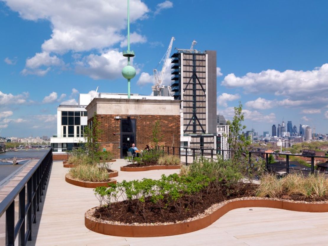 92 Albert Embankment, London, SE1 7TP