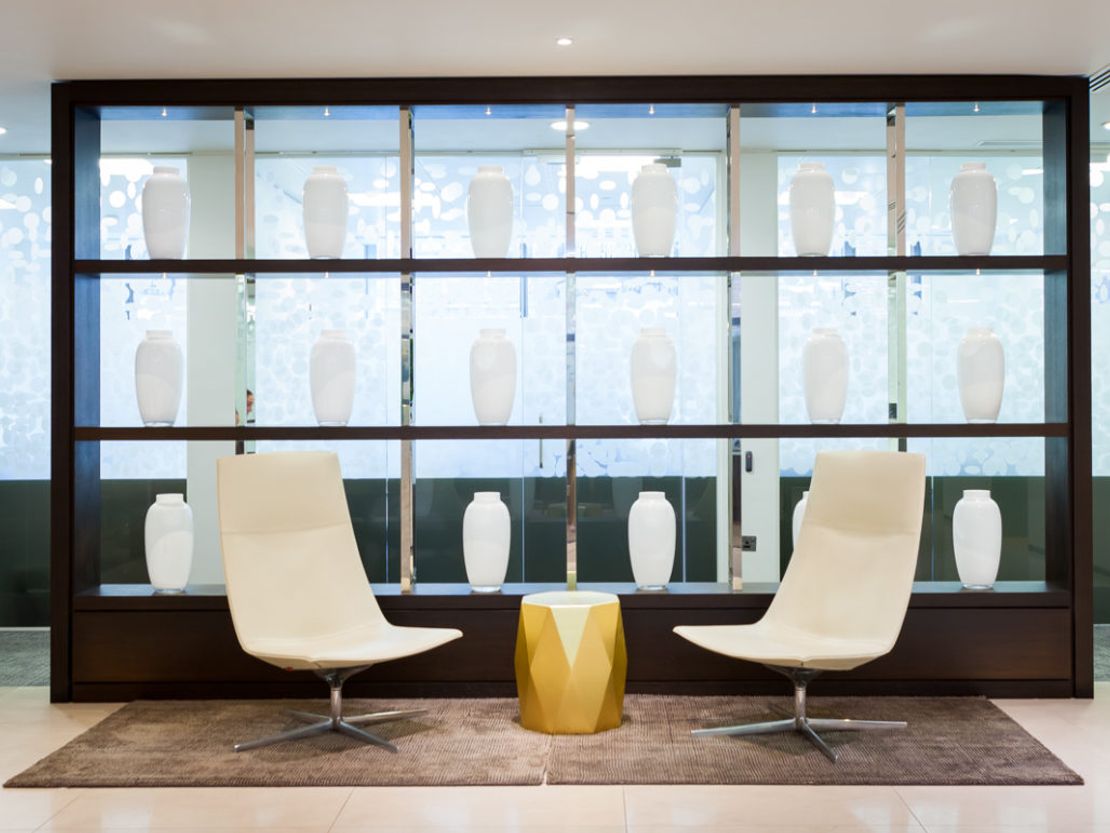 48 Dover Street, London, W1S 4FF