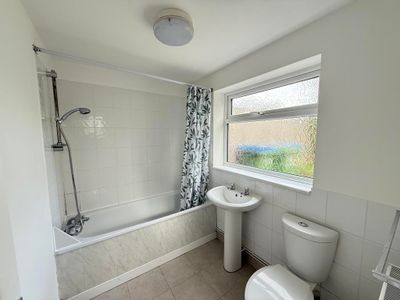 Property Image for 205 Hunts Pond Road, Fareham, Hampshire