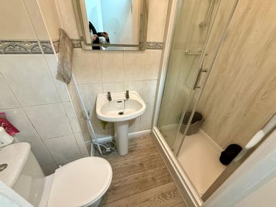 Property Image for 20 High Street, Chatham, Kent
