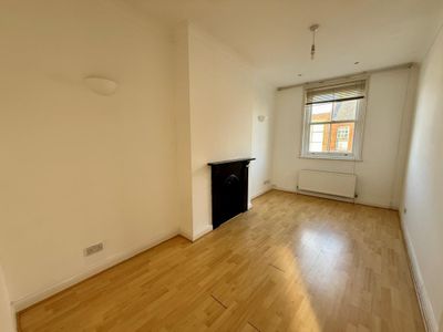 Property Image for 20 High Street, Chatham, Kent