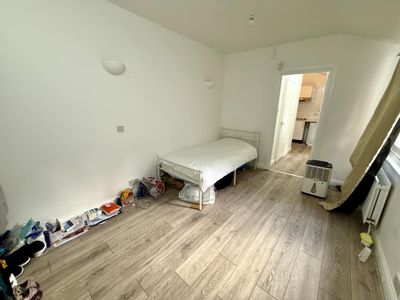 Property Image for 20 High Street, Chatham, Kent