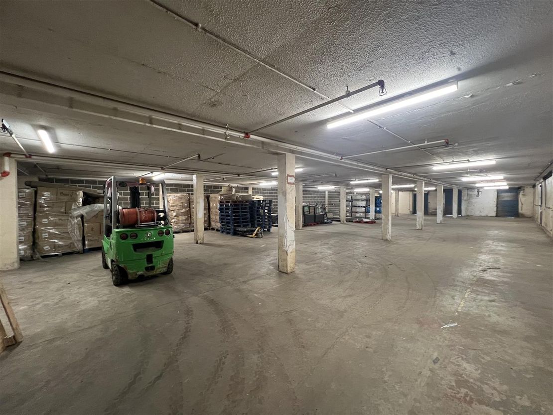 Unit 1A, Calderdale Business Park, Club Lane, Halifax