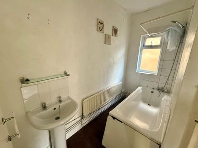 Property Image for 161 Walderslade Road, Walderslade, Chatham, Kent