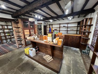 Property Image for 1 Westgate, Almondbury, Huddersfield, HD5 8XF