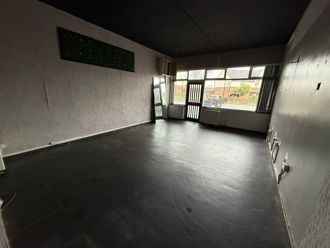 14 Central Avenue, Lutterworth, Leicestershire, LE17 4NY