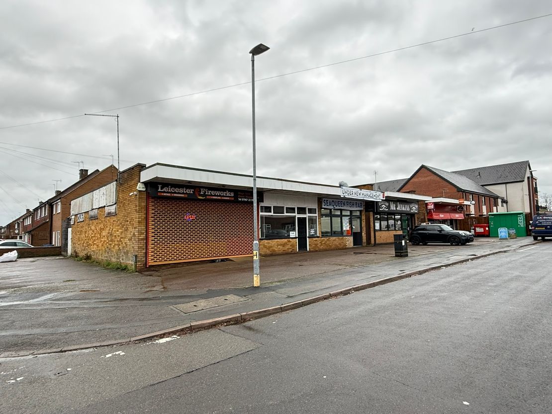 14 Central Avenue, Lutterworth, Leicestershire, LE17 4NY
