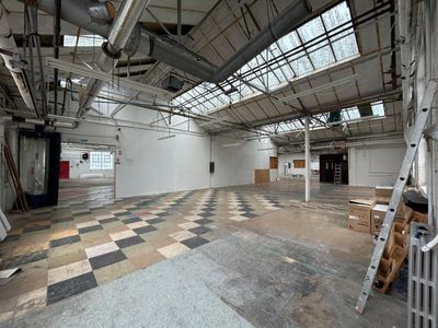 Property Image for Unit 1 Eastern Avenue Industrial, Eastern Avenue, Dunstable, Bedfordshire, LU5 4JY