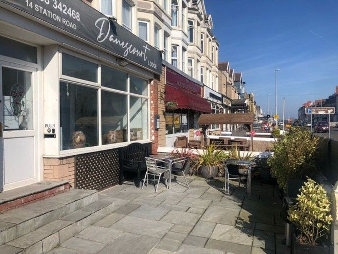 Danescourt Lodge Hotel, Station Road, Blackpool, FY4