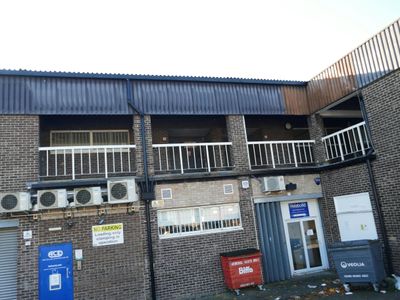 Property Image for 38 Oakwood Hill Industrial Estate, 38 Oakwood Hill, Loughton, IG10 3TZ