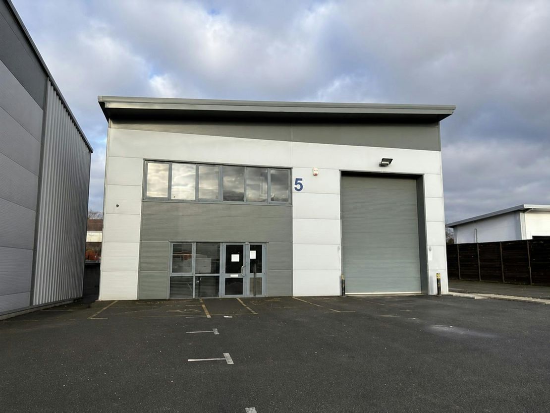 5 Abbey Point, Cartersfield Road, Waltham Abbey, EN9 1FE