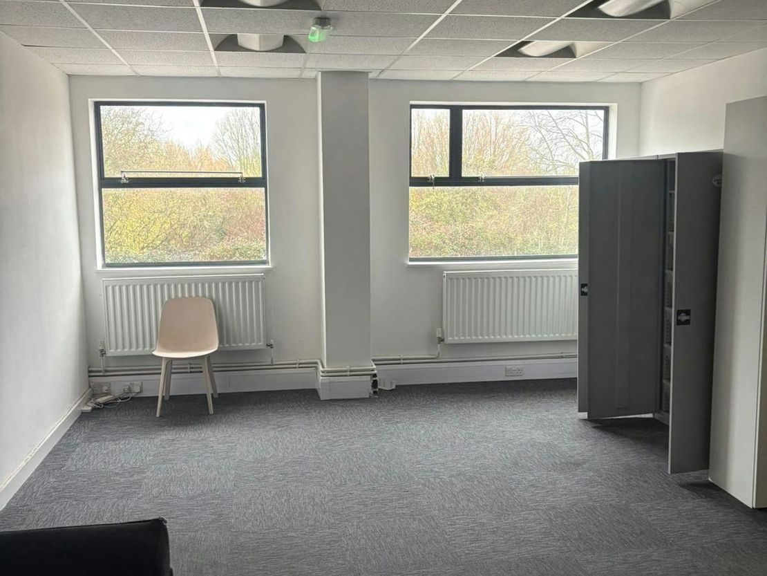 Unit 15 & 16, Unit 15 & 16 Mead Park Industrial Estate, Harlow, CM20 2SE